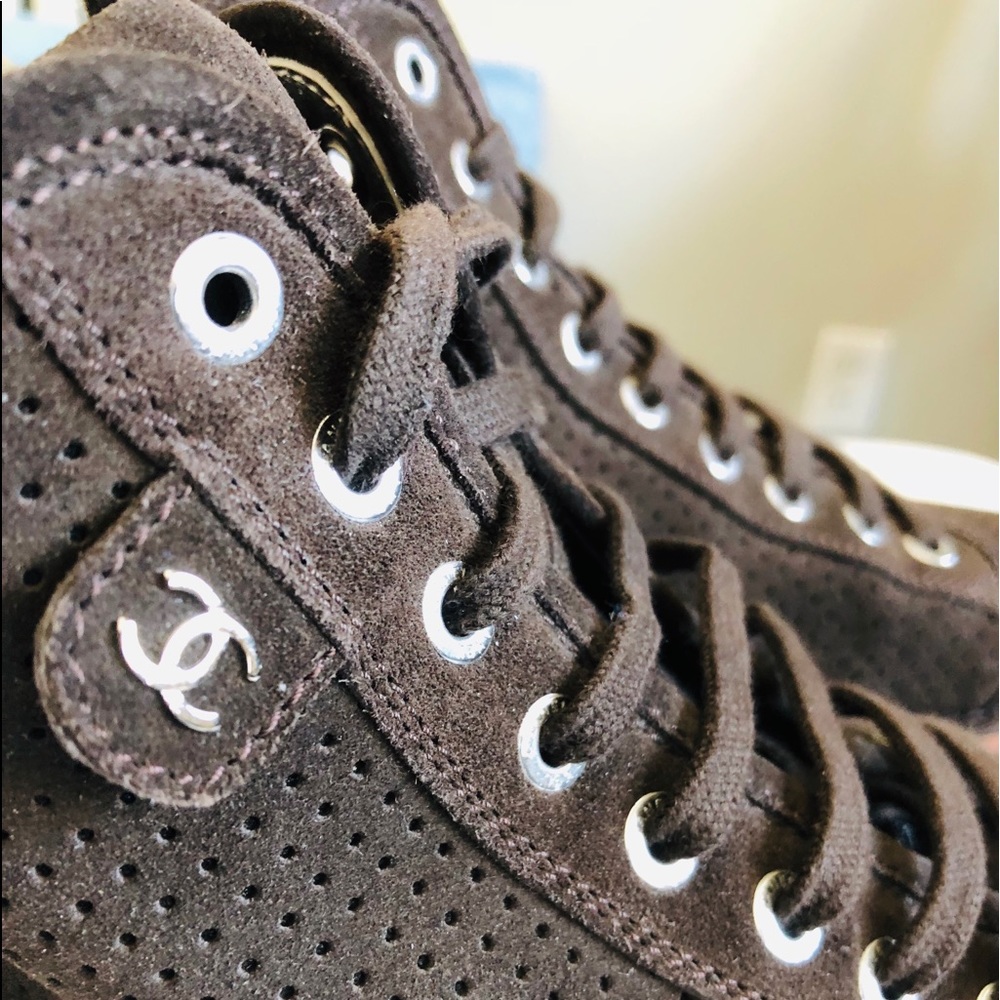 Chanel boots brown suede